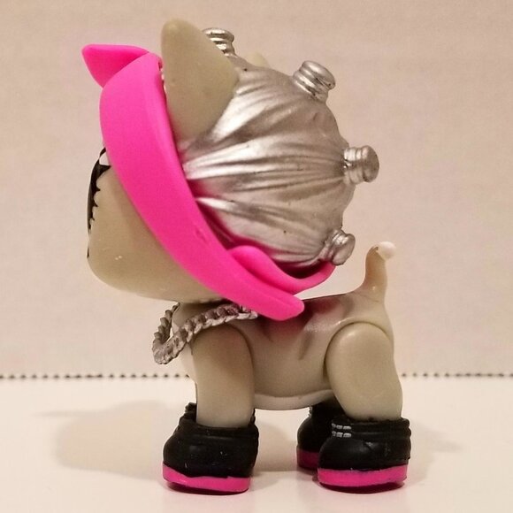 L.O.L. Surprise! Fluffy Pets Purrs Winter Disco Glitter Snow BB, EUC - Picture 2 of 16